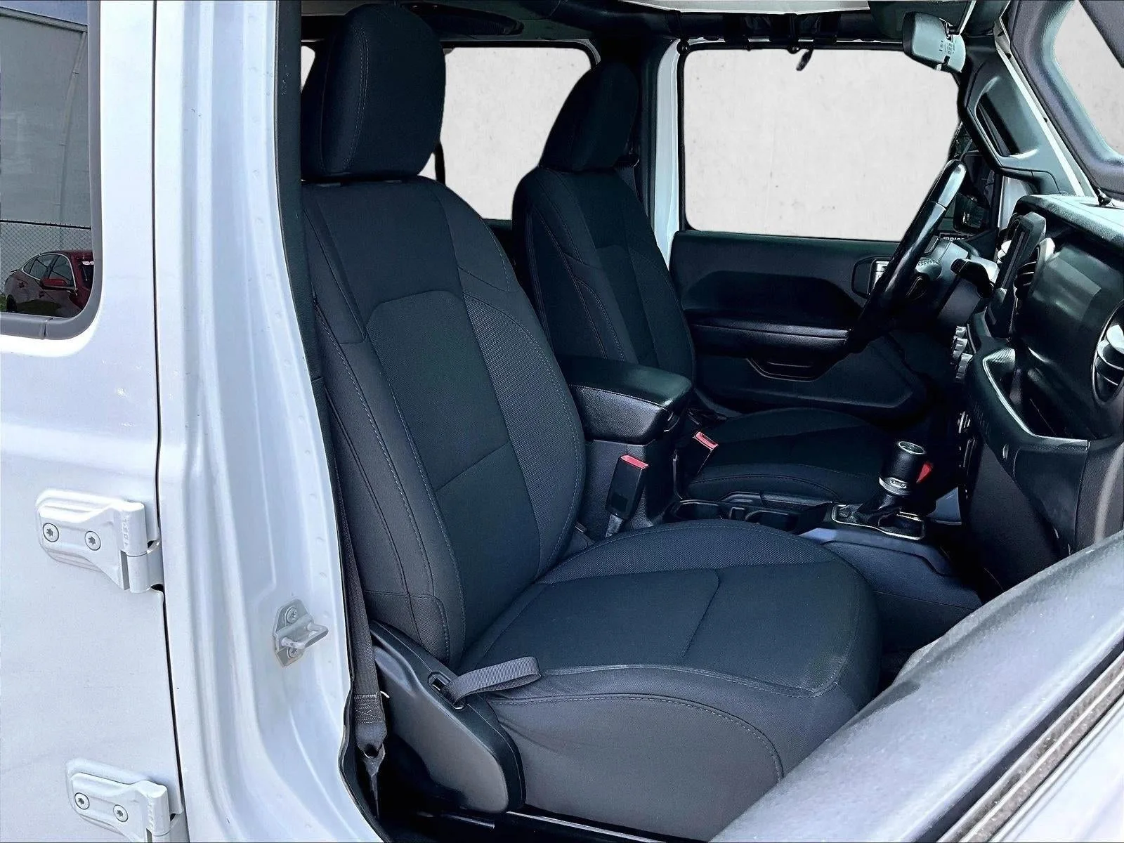 2019 Jeep Wrangler Unlimited Sport S 4x4 photo 9
