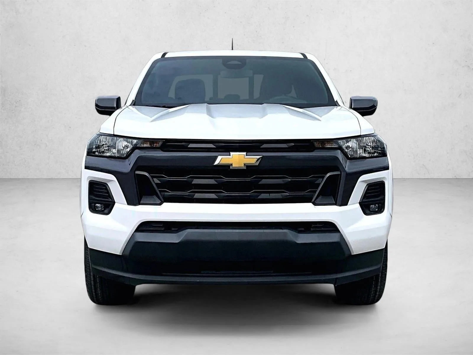 2023 Chevrolet Colorado 2WD LT photo 3