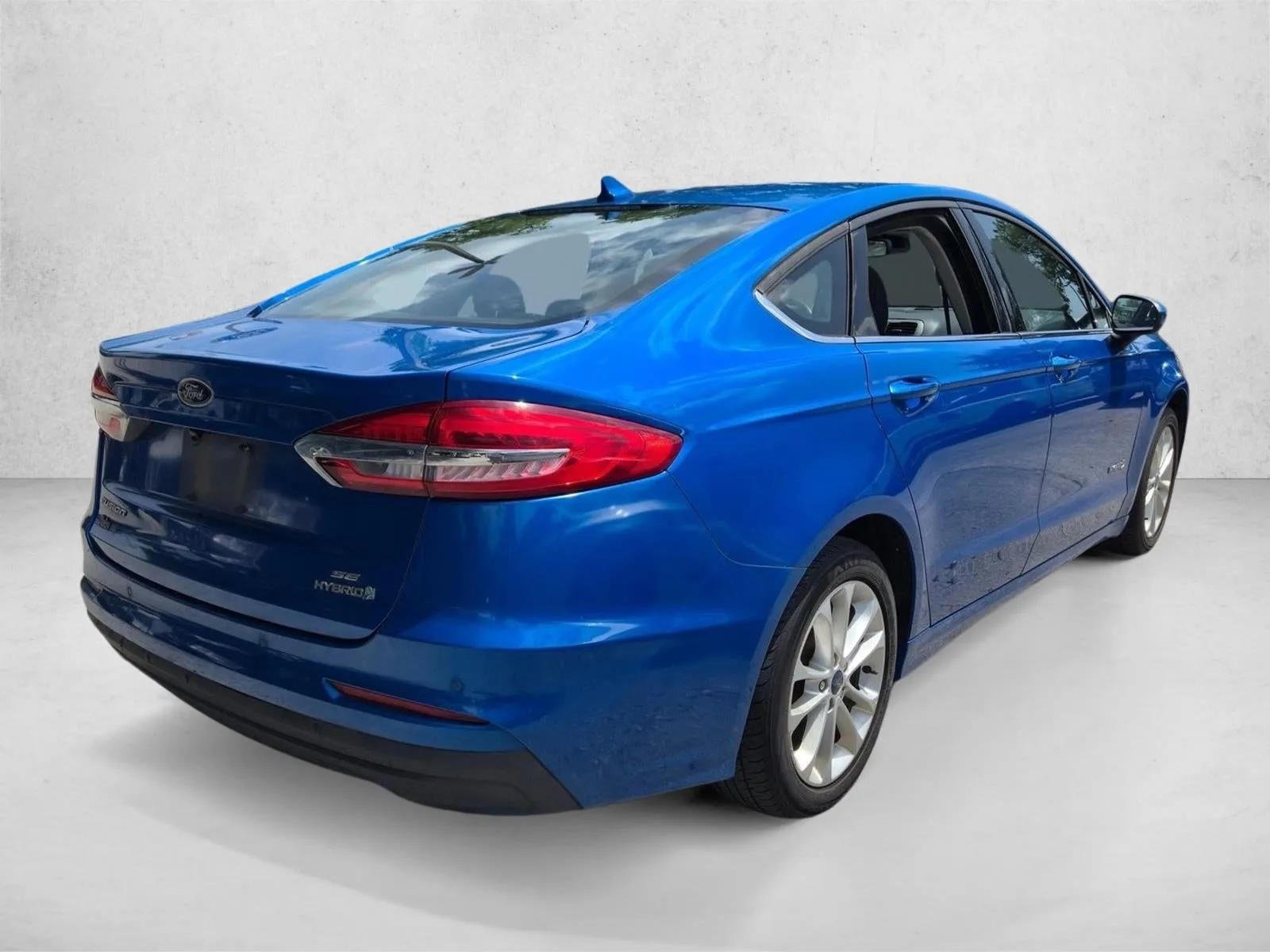 2019 Ford Fusion Hybrid SE FWD photo 5