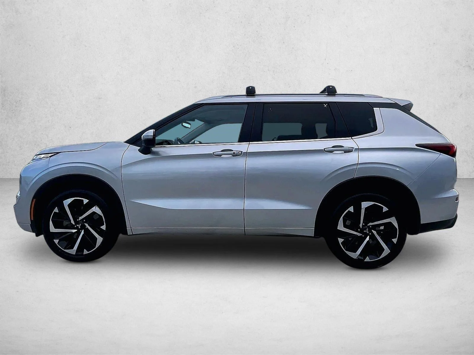 2023 Mitsubishi Outlander SEL 2.5 2WD photo 6
