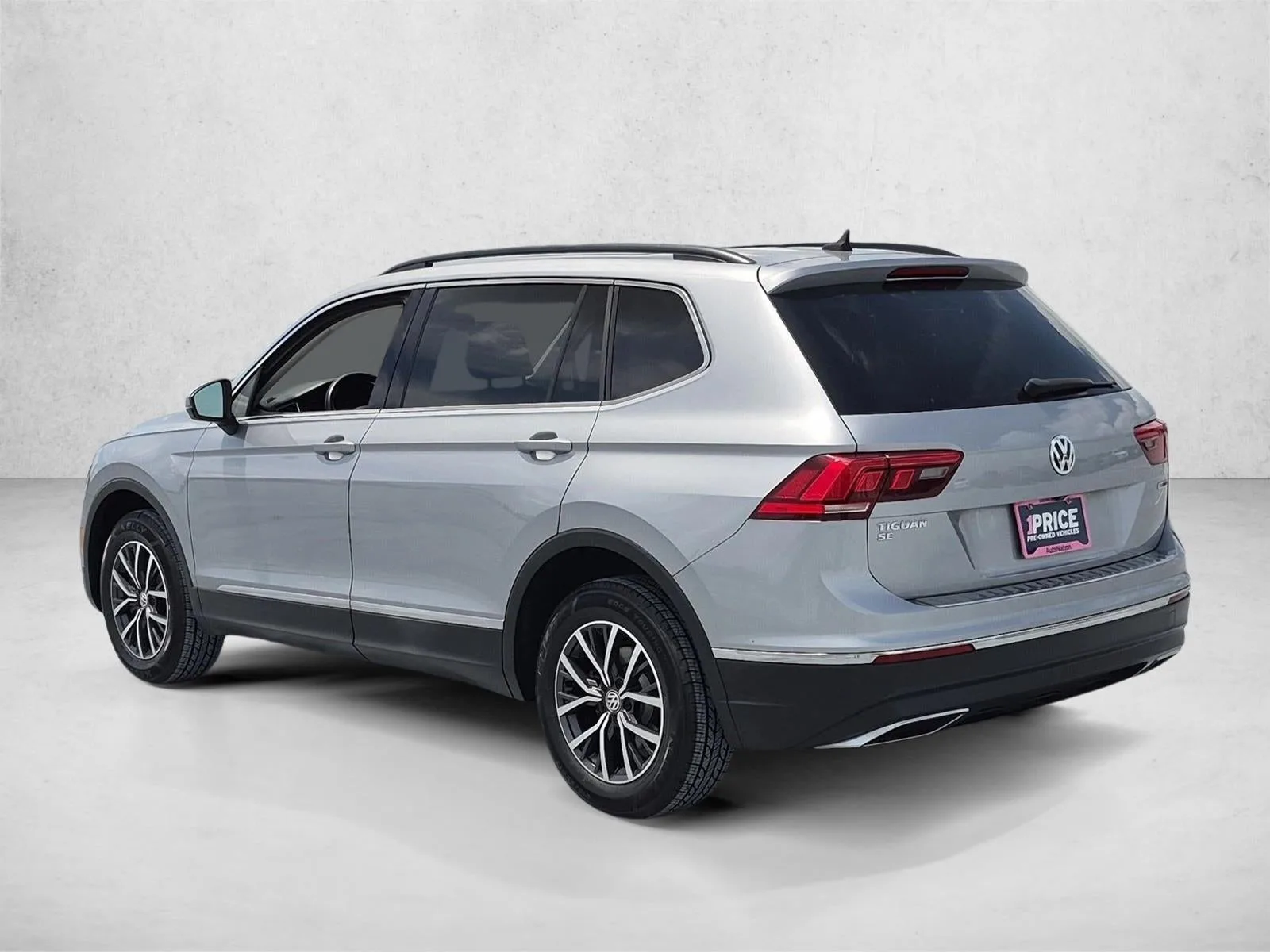 2020 Volkswagen Tiguan 2.0T SE photo 8