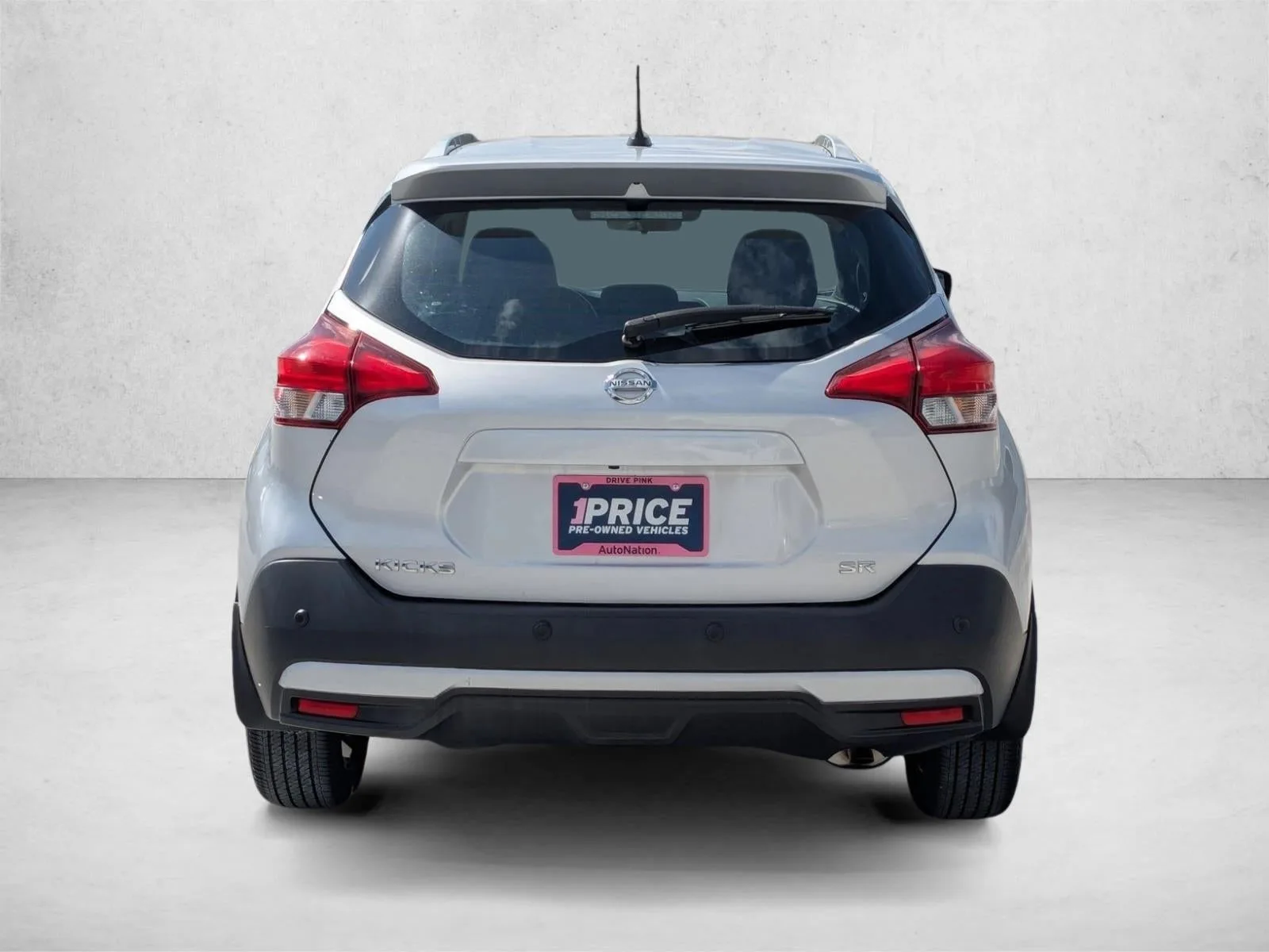 2020 Nissan Kicks SR FWD photo 7