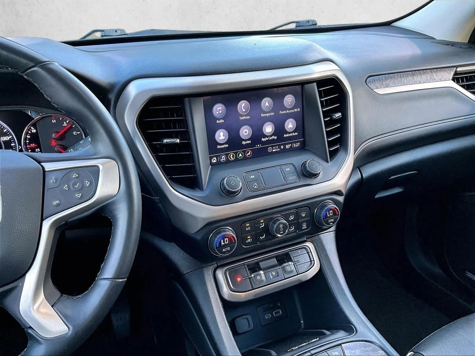 2023 GMC Acadia Denali photo 8
