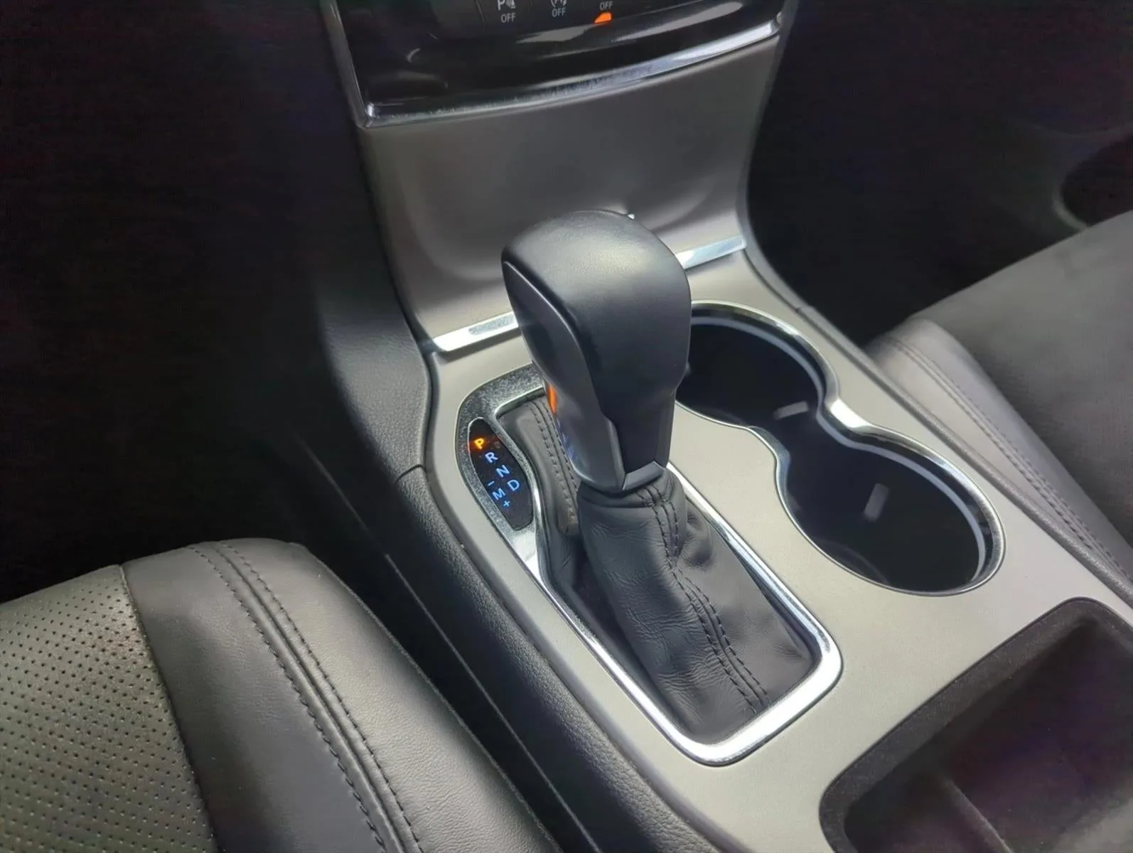 2019 Jeep Grand Cherokee Altitude 4x2 photo 7