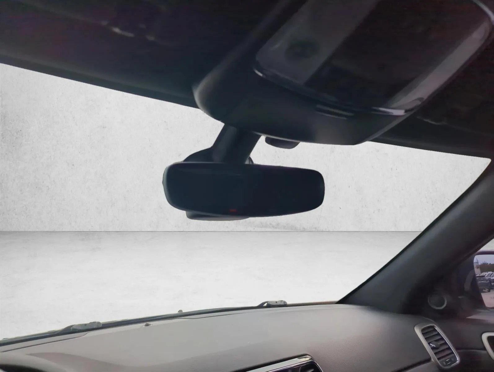 2019 Jeep Grand Cherokee Altitude 4x2 photo 11
