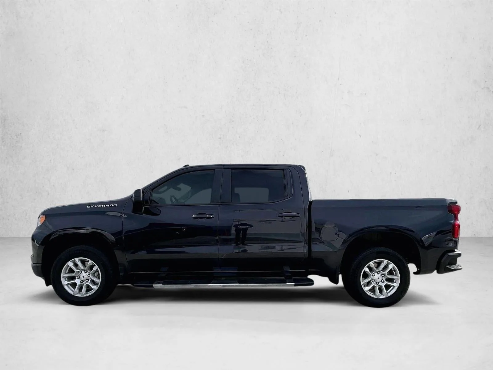 2024 Chevrolet Silverado 1500 RST photo 6