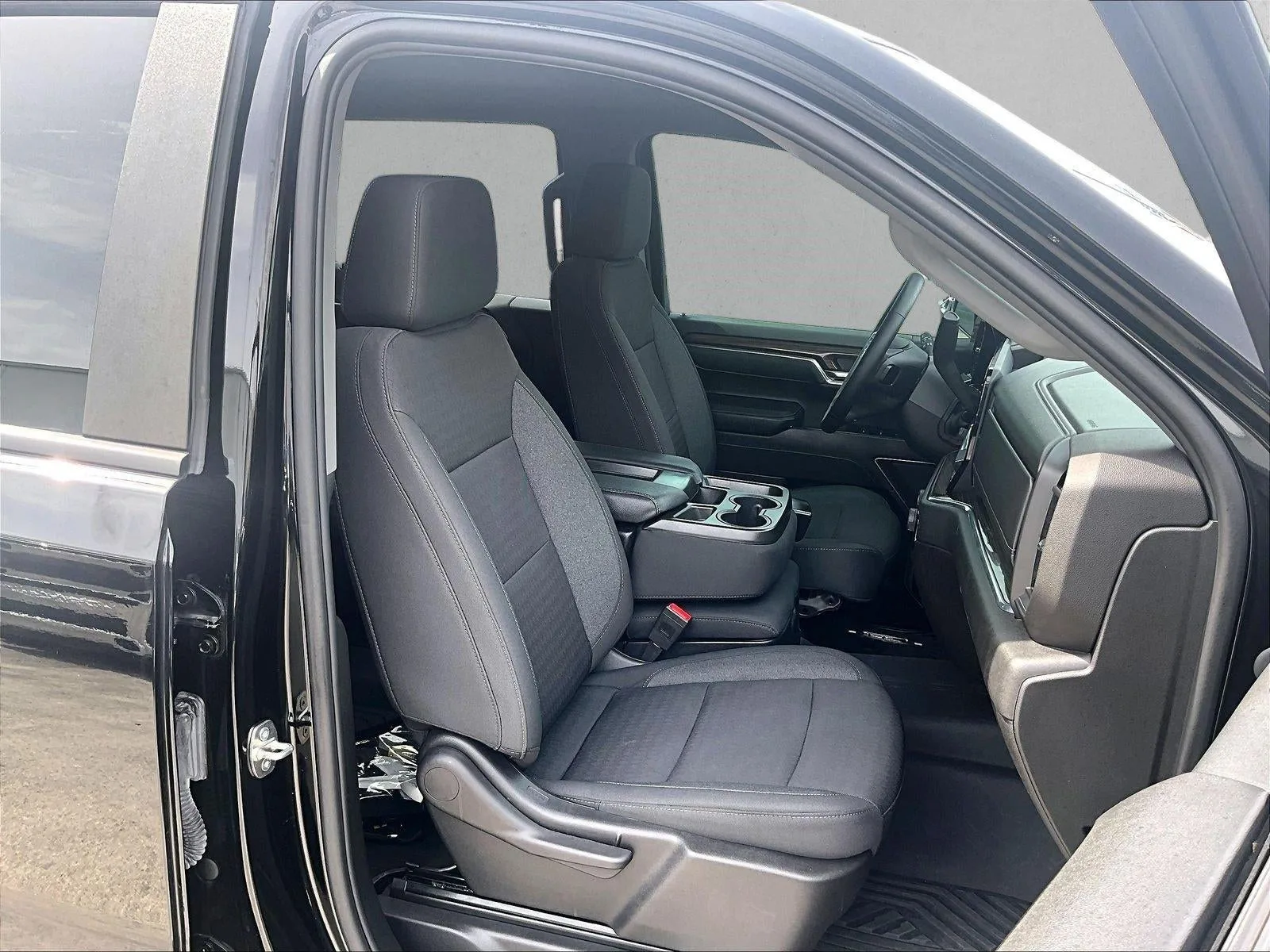 2023 Chevrolet Silverado 1500 RST photo 9