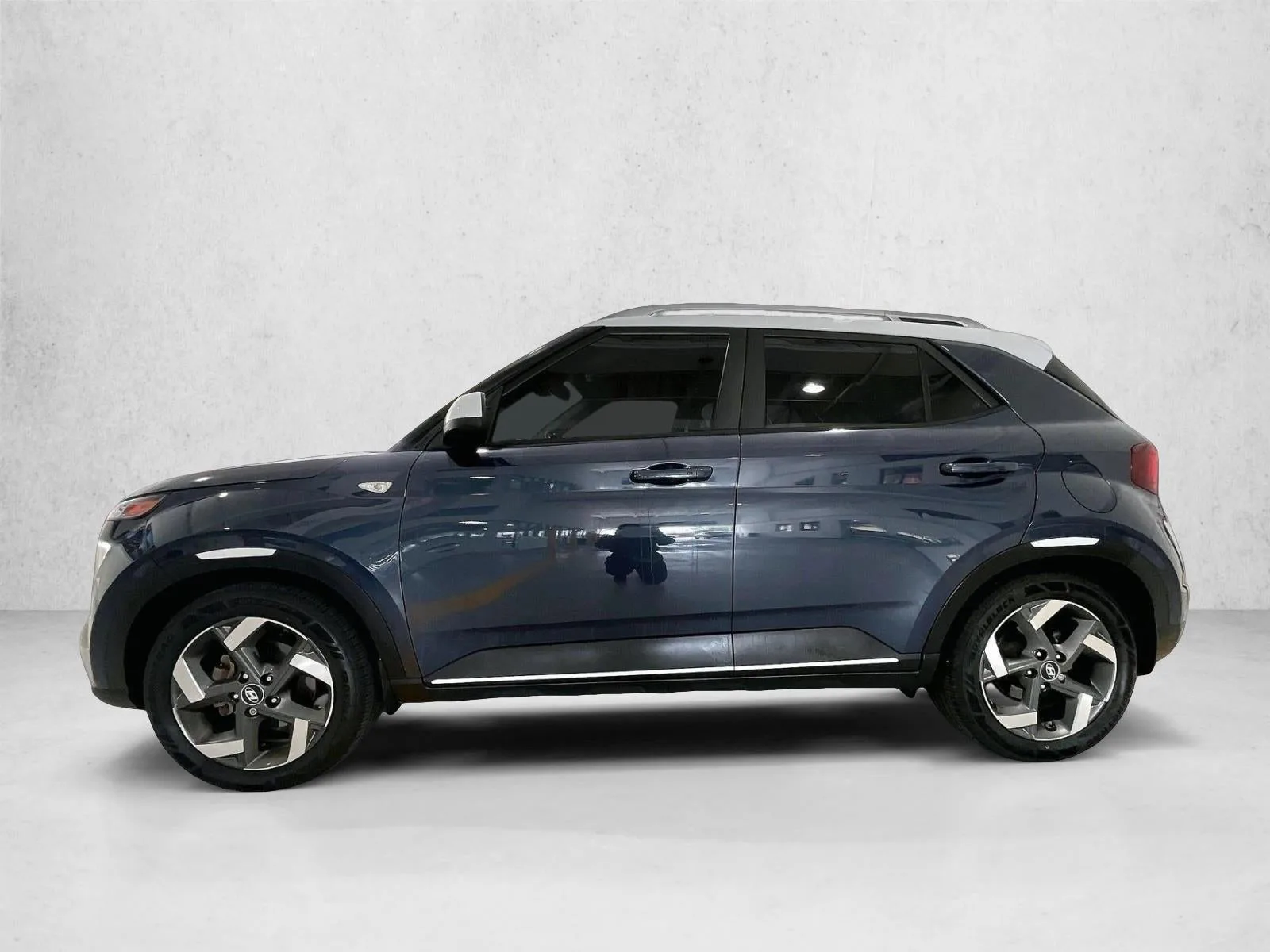 2020 Hyundai Venue Denim photo 6