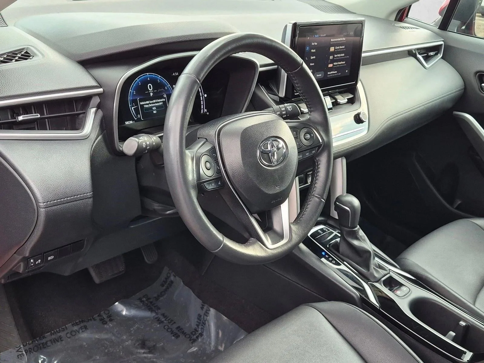 2024 Toyota Corolla Cross XLE 2WD (Natl) photo 9