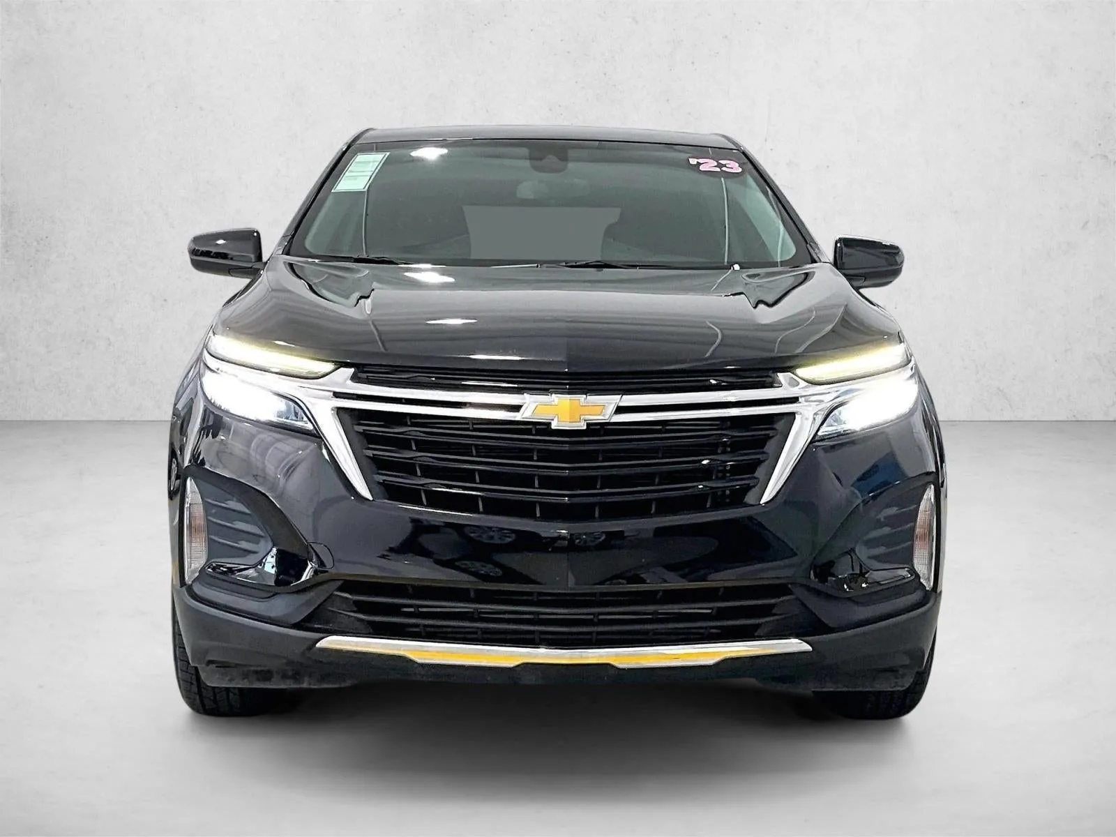 2023 Chevrolet Equinox LT photo 3