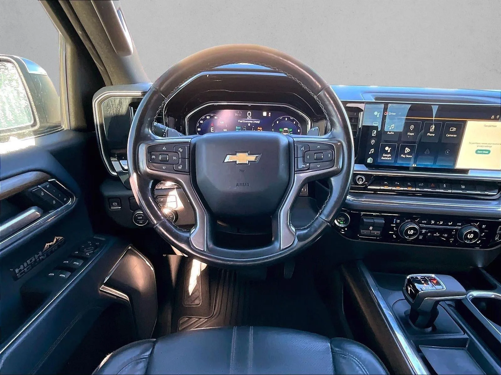 2023 Chevrolet Silverado 1500 High Country photo 7