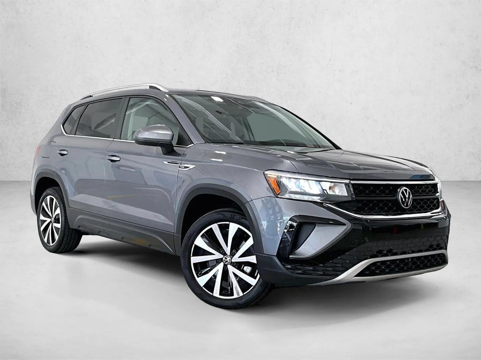 2023 Volkswagen Taos SE photo 12