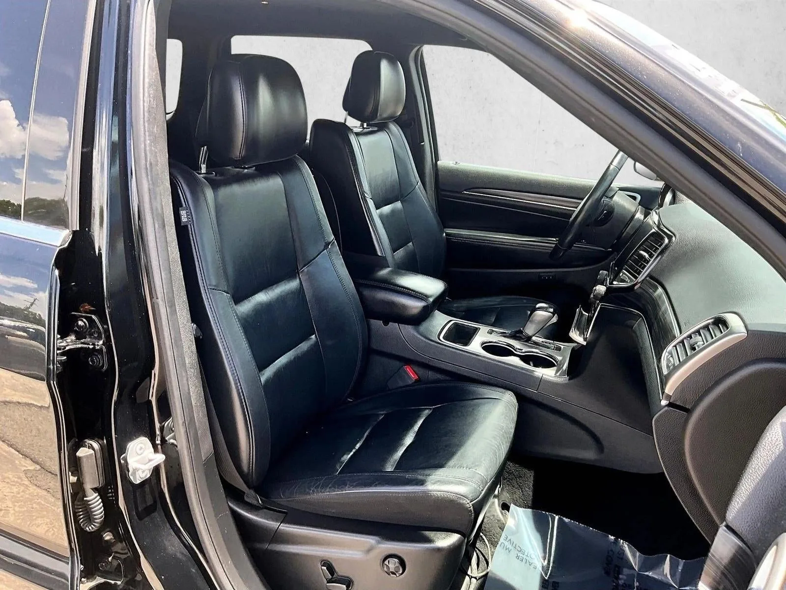 2019 Jeep Grand Cherokee Limited 4x2 photo 9