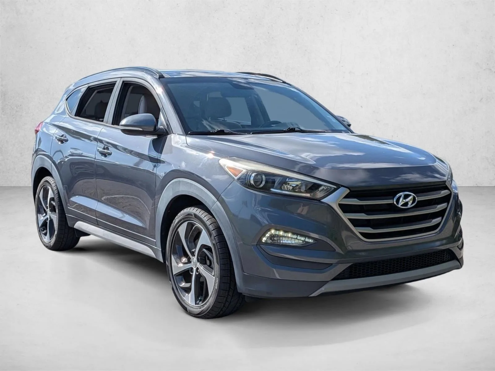 2017 Hyundai TUCSON Value FWD photo 3