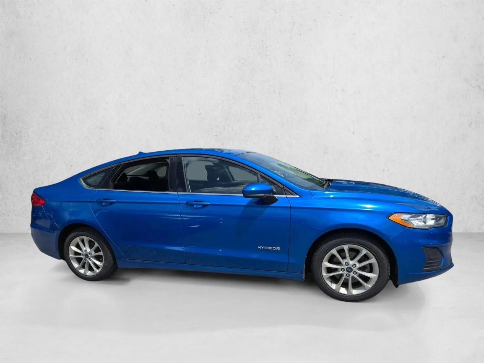 2019 Ford Fusion Hybrid SE FWD photo 4