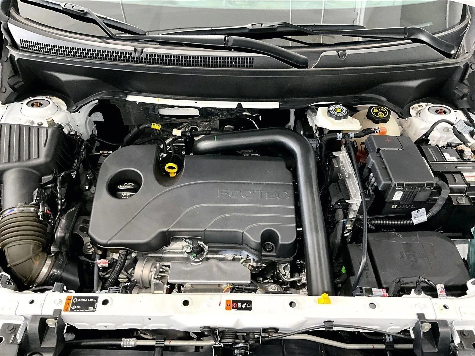 2024 Chevrolet Equinox LS photo 11