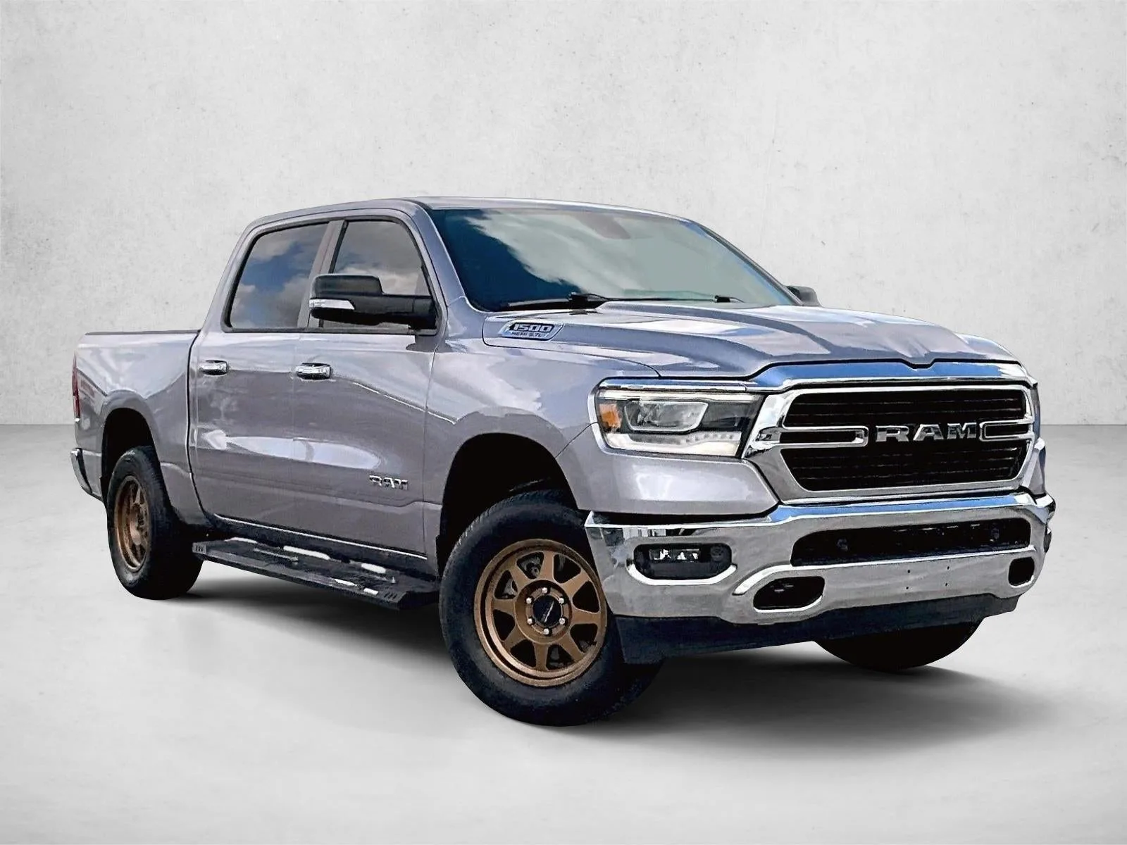 2019 RAM 1500 Big Horn/Lone Star Crew Cab 4x4 5'7" Box photo 12
