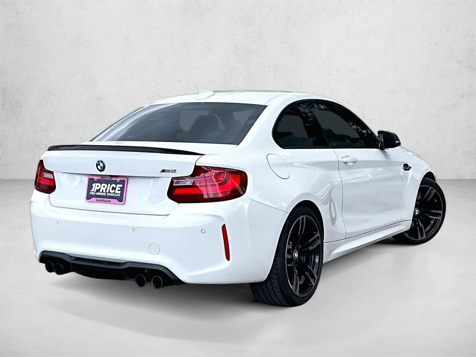 2017 BMW M2 NA photo 2