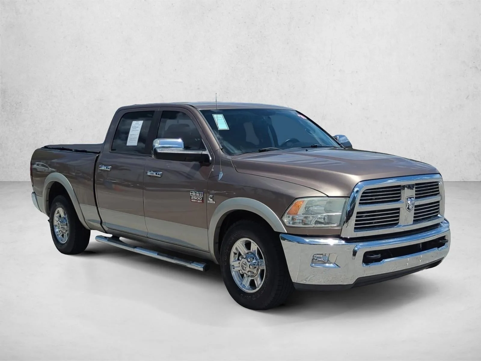 2010 Dodge Ram 2500 2WD Crew Cab 6.4 Ft Box Laramie photo 3