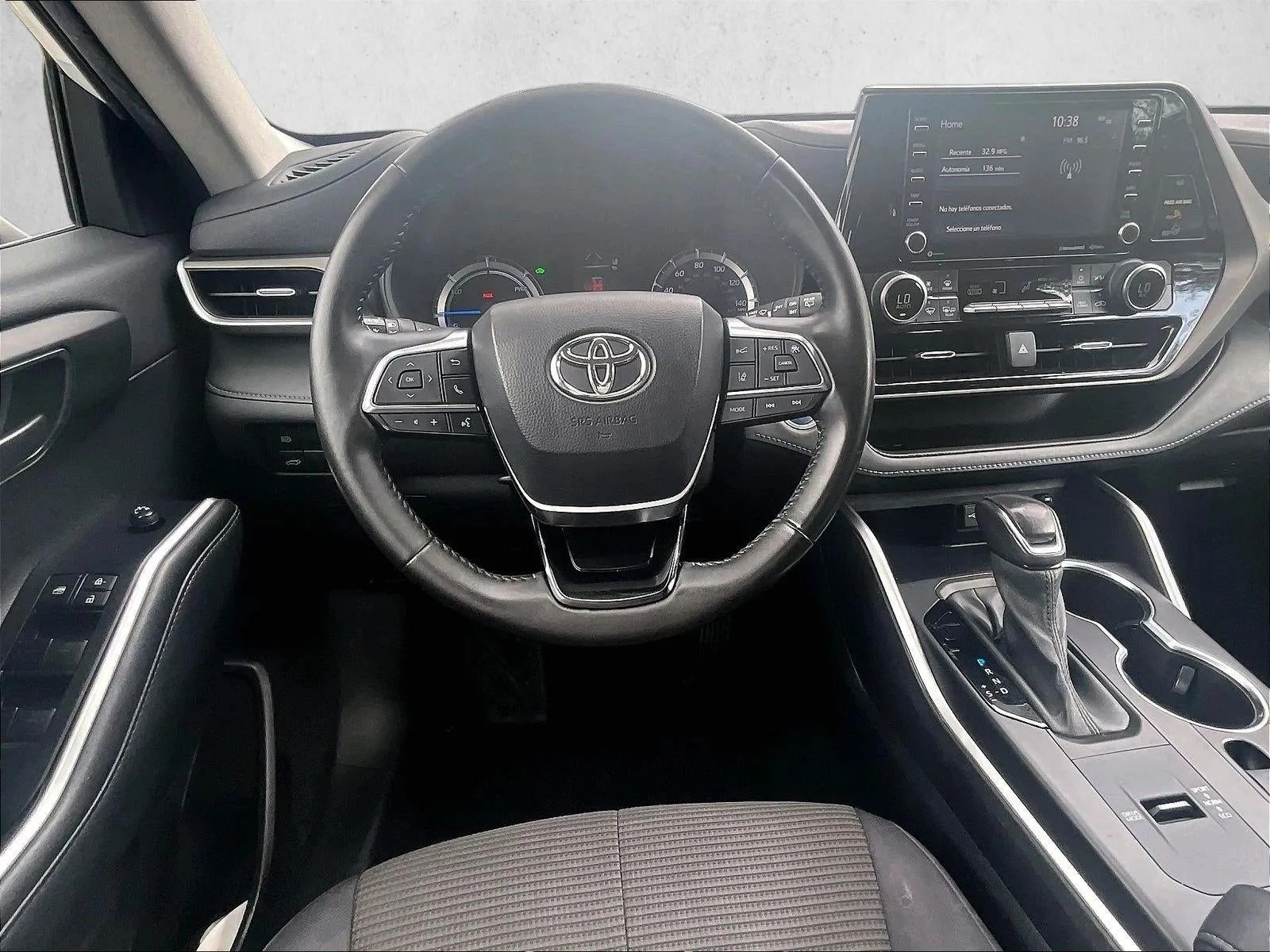 2021 Toyota Highlander Hybrid LE photo 7