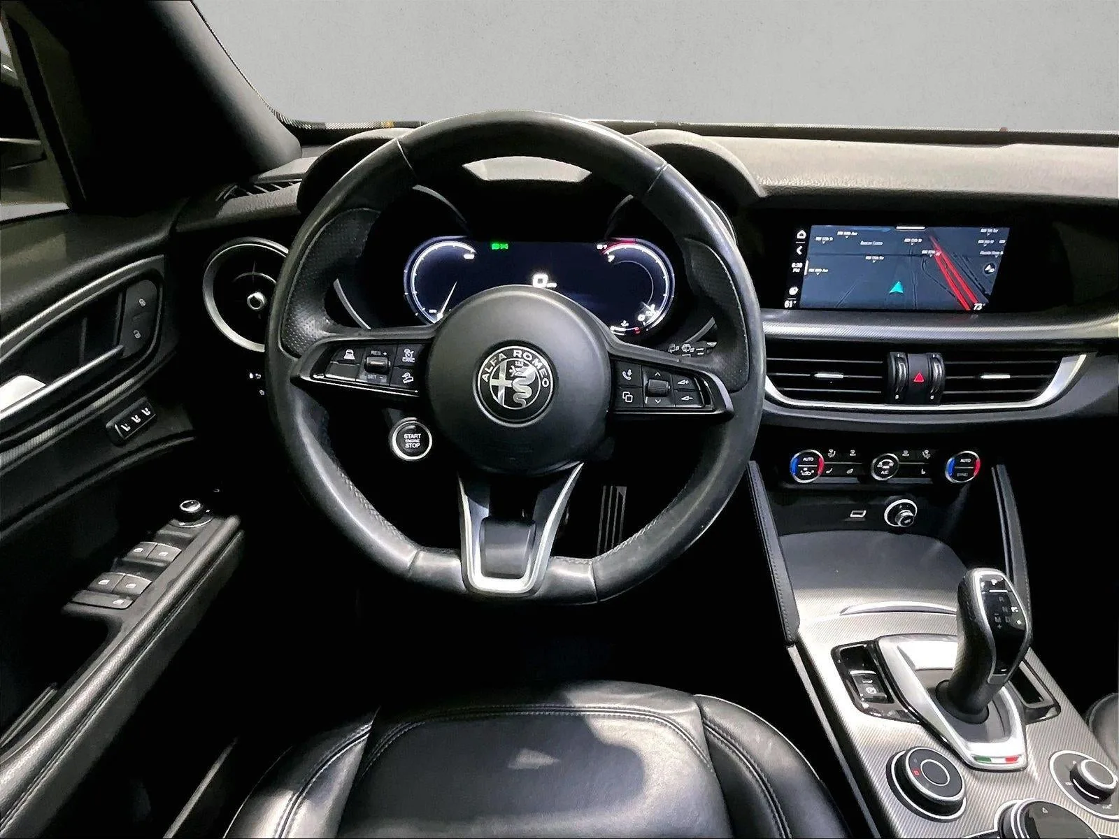 2024 Alfa Romeo Stelvio Ti AWD photo 7