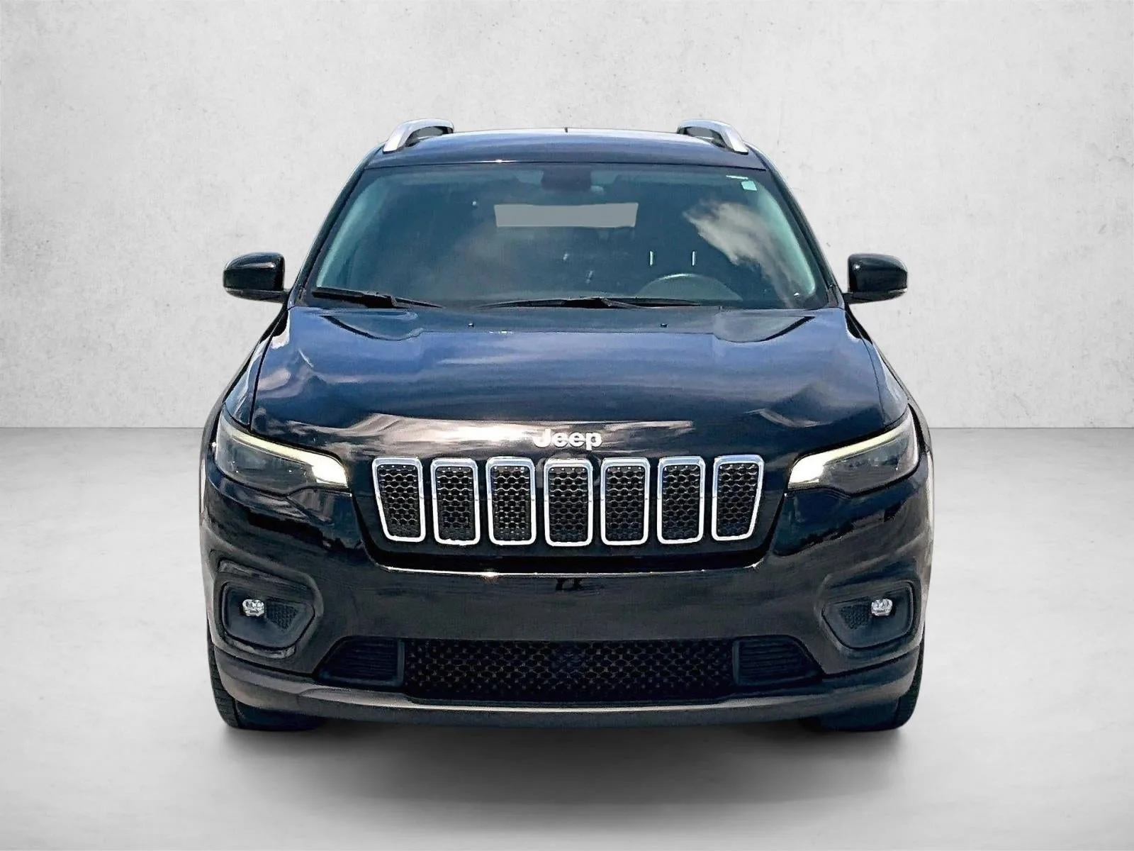 2019 Jeep CHER LATITUDE PLUS photo 3