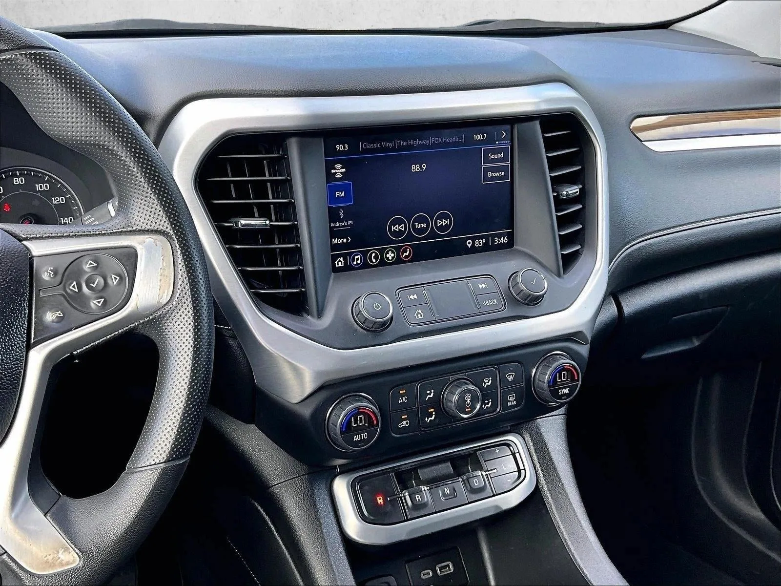 2021 GMC Acadia SLE photo 8