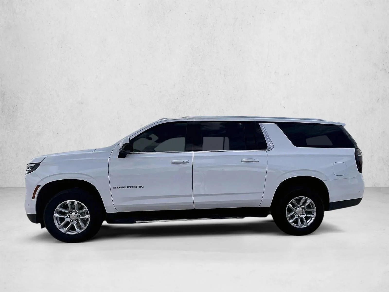 2026 Chevrolet Suburban LS photo 6
