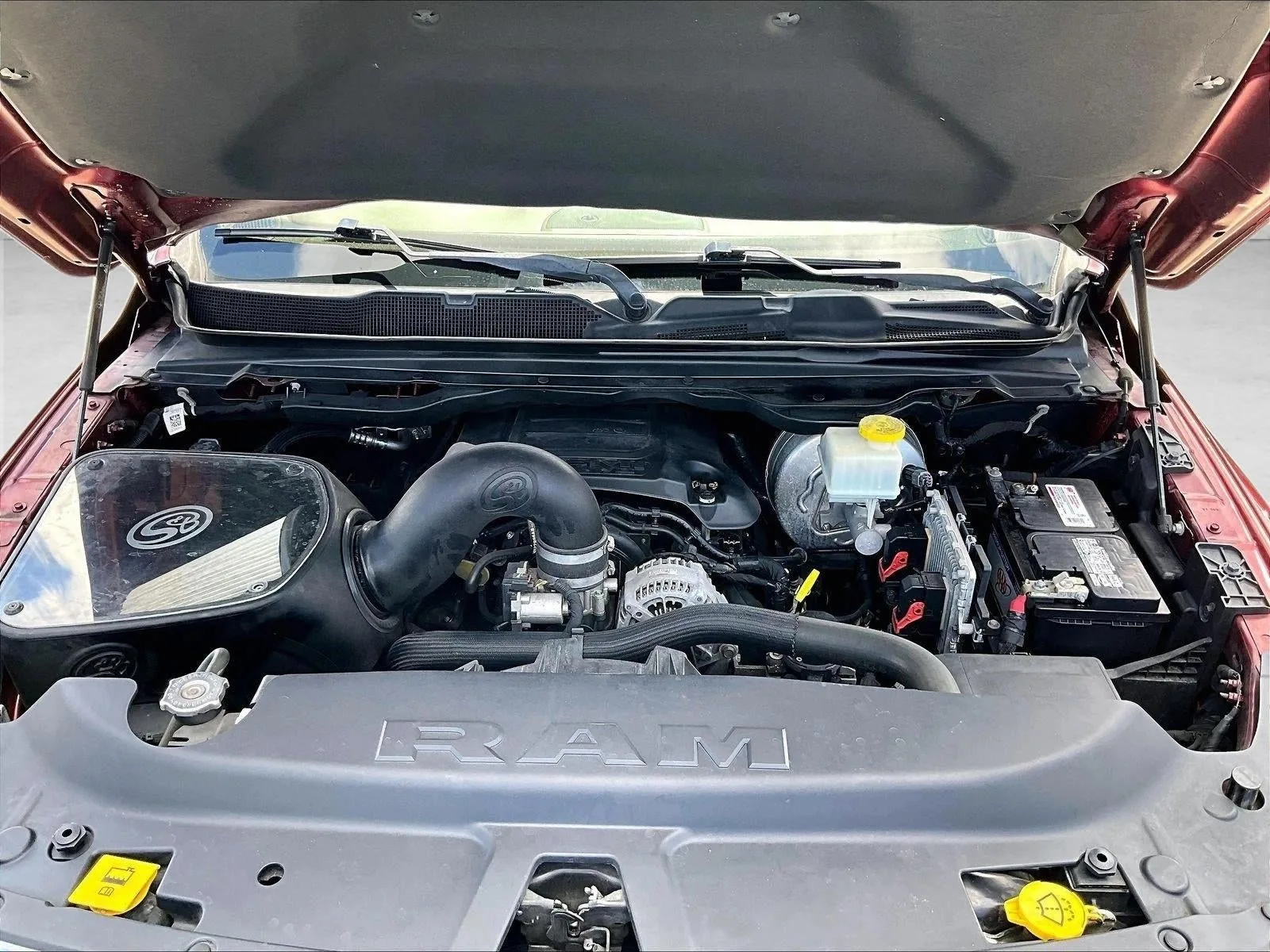 2019 RAM 1500 Laramie Crew Cab 4x2 5'7" Box photo 11