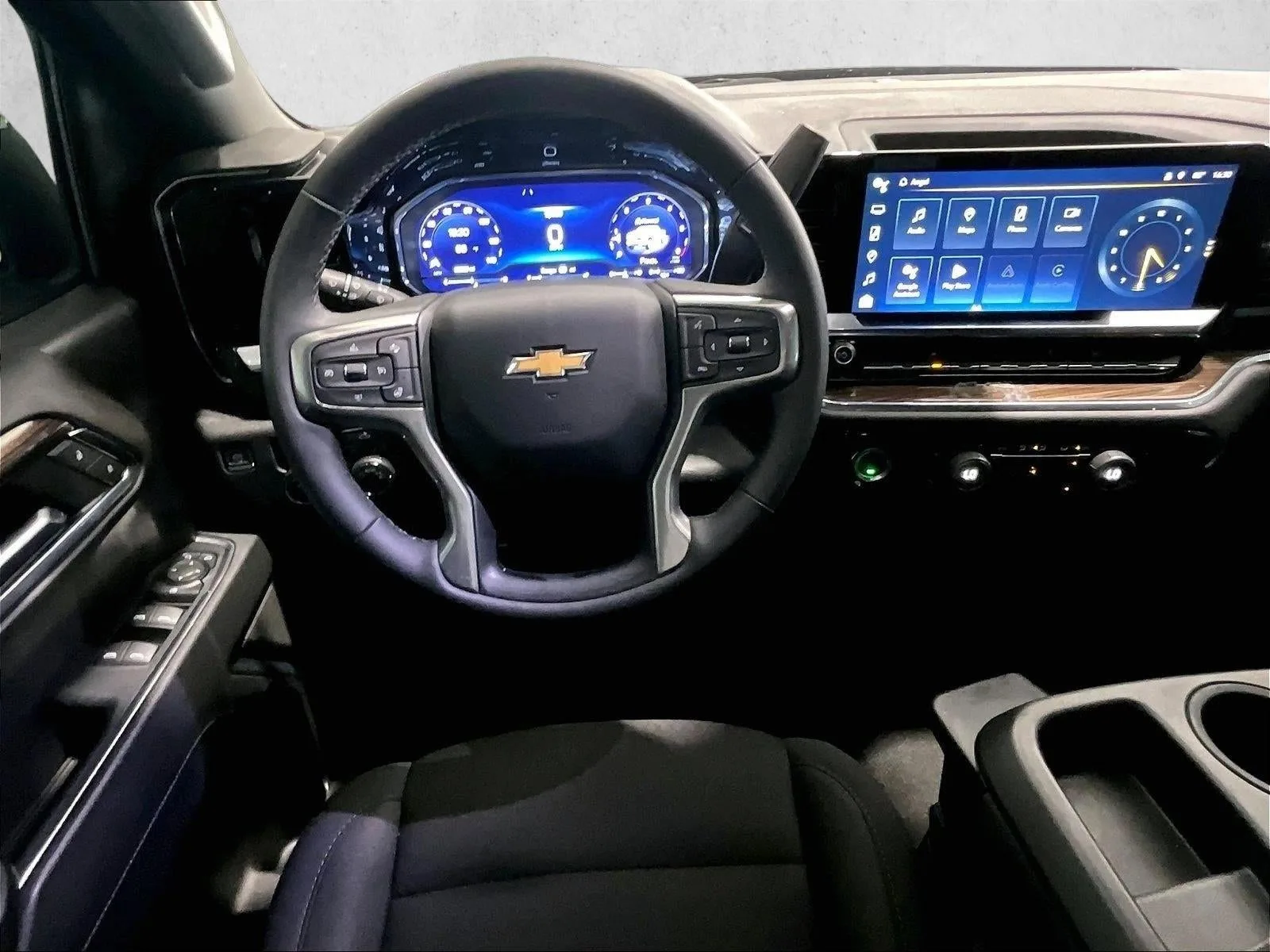 2023 Chevrolet Silverado 1500 LT photo 7