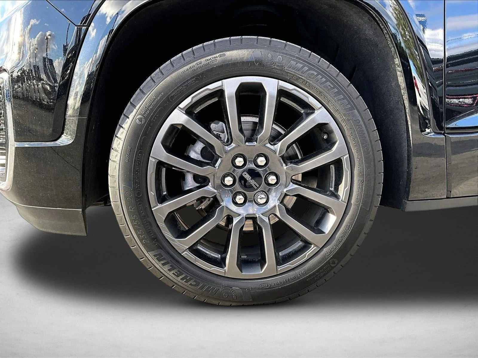 2023 GMC Acadia Denali photo 10