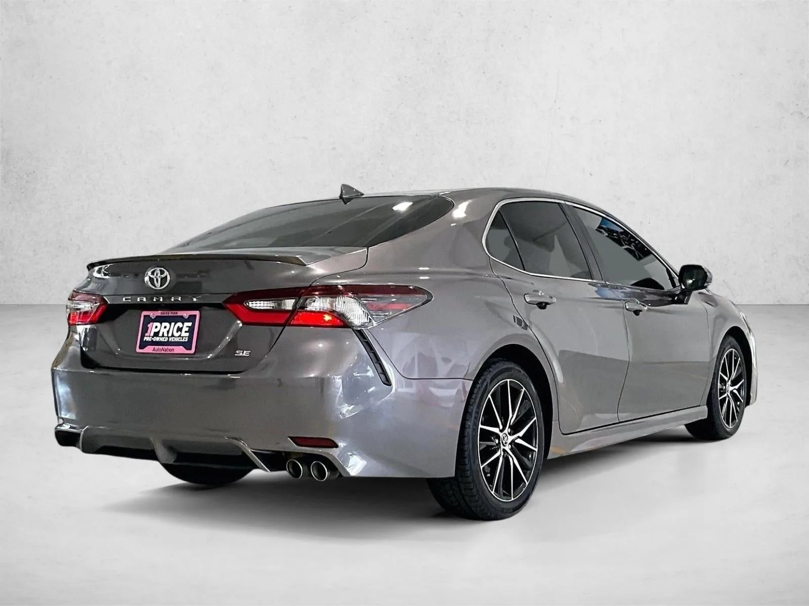 2024 Toyota Camry SE photo 2