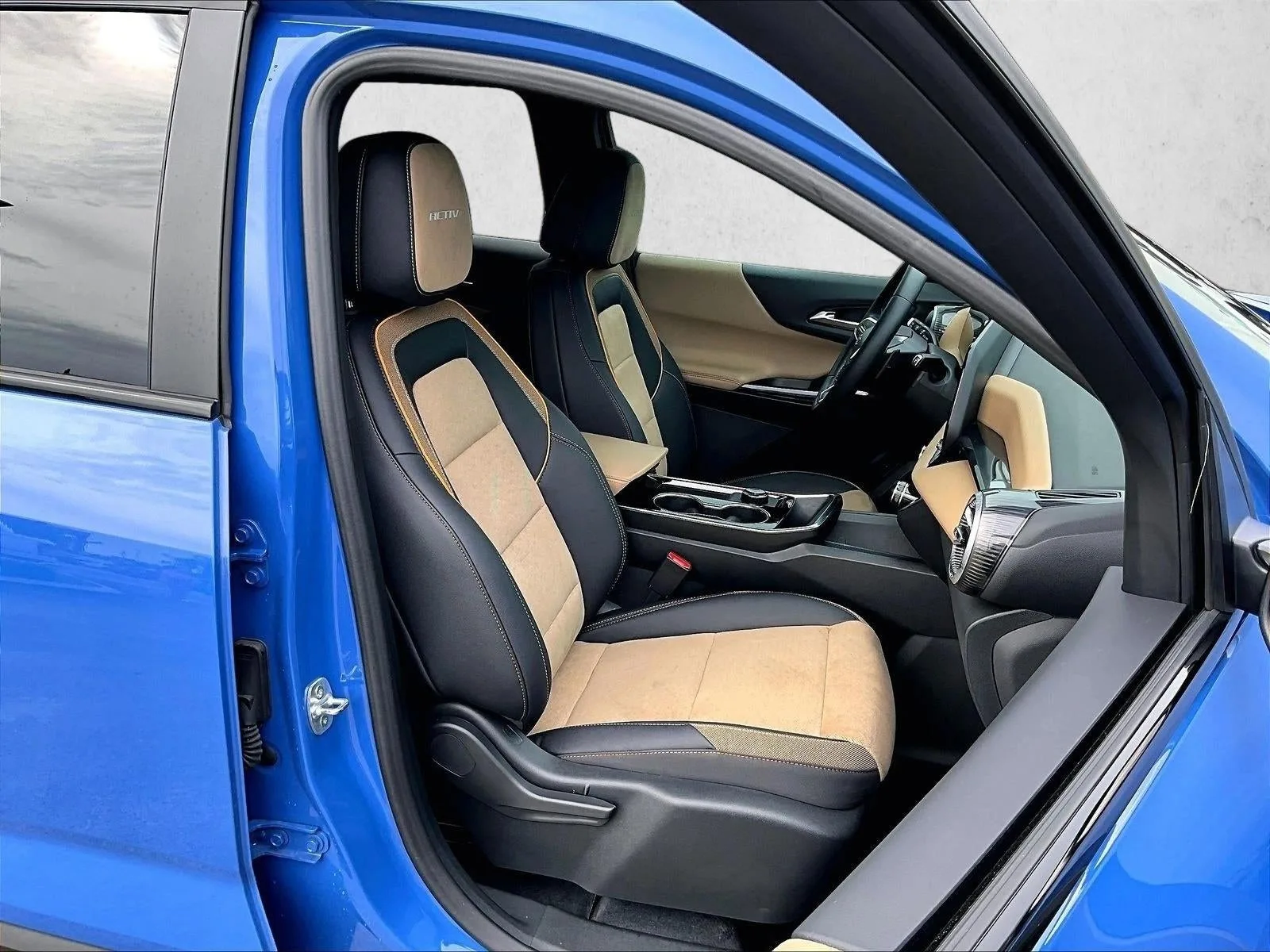 2026 Chevrolet Equinox ACTIV photo 9