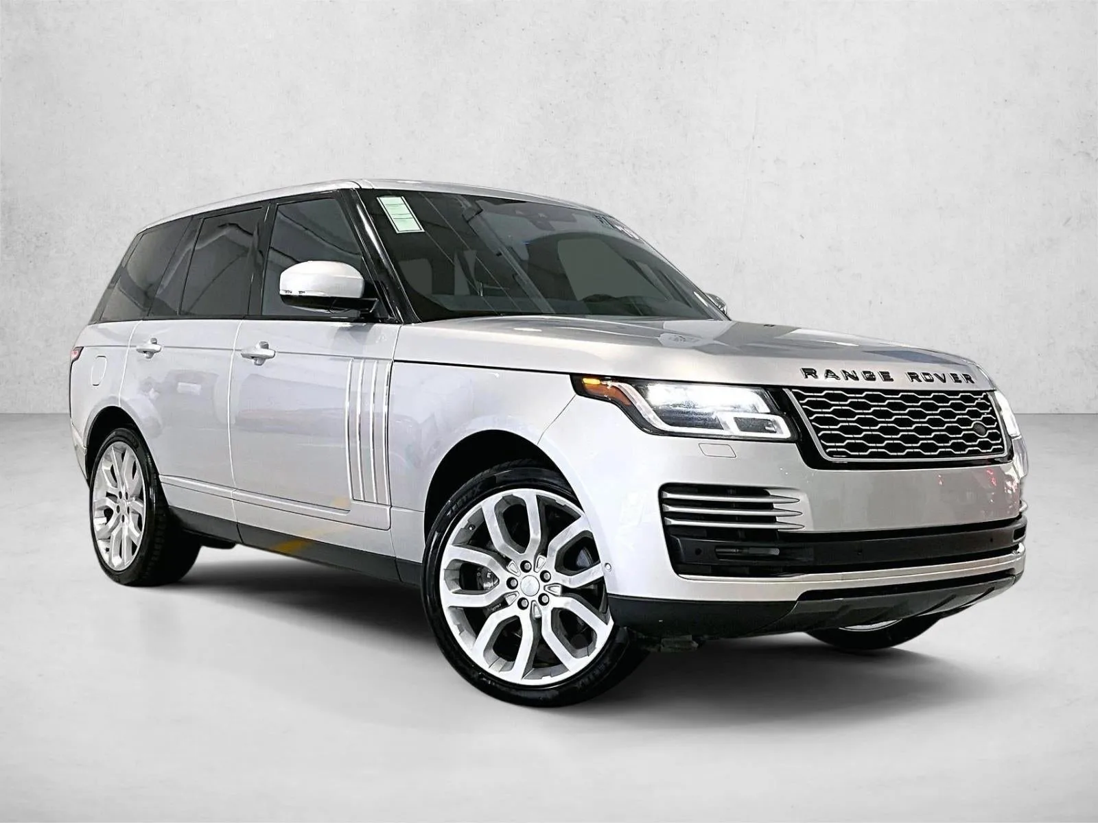 2019 Land Rover Range Rover Base photo 12