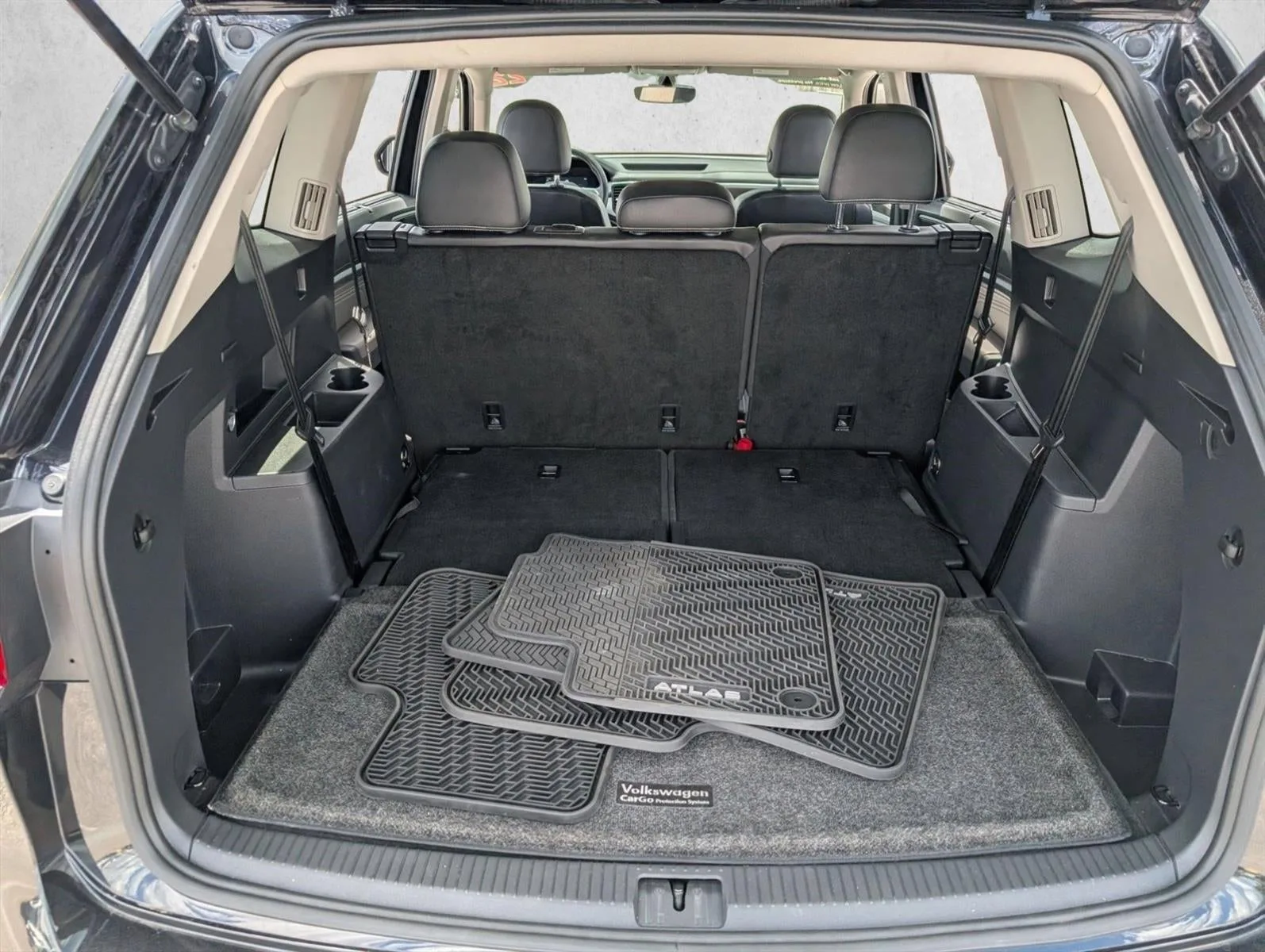 2022 Volkswagen Atlas 2.0T SE FWD photo 6