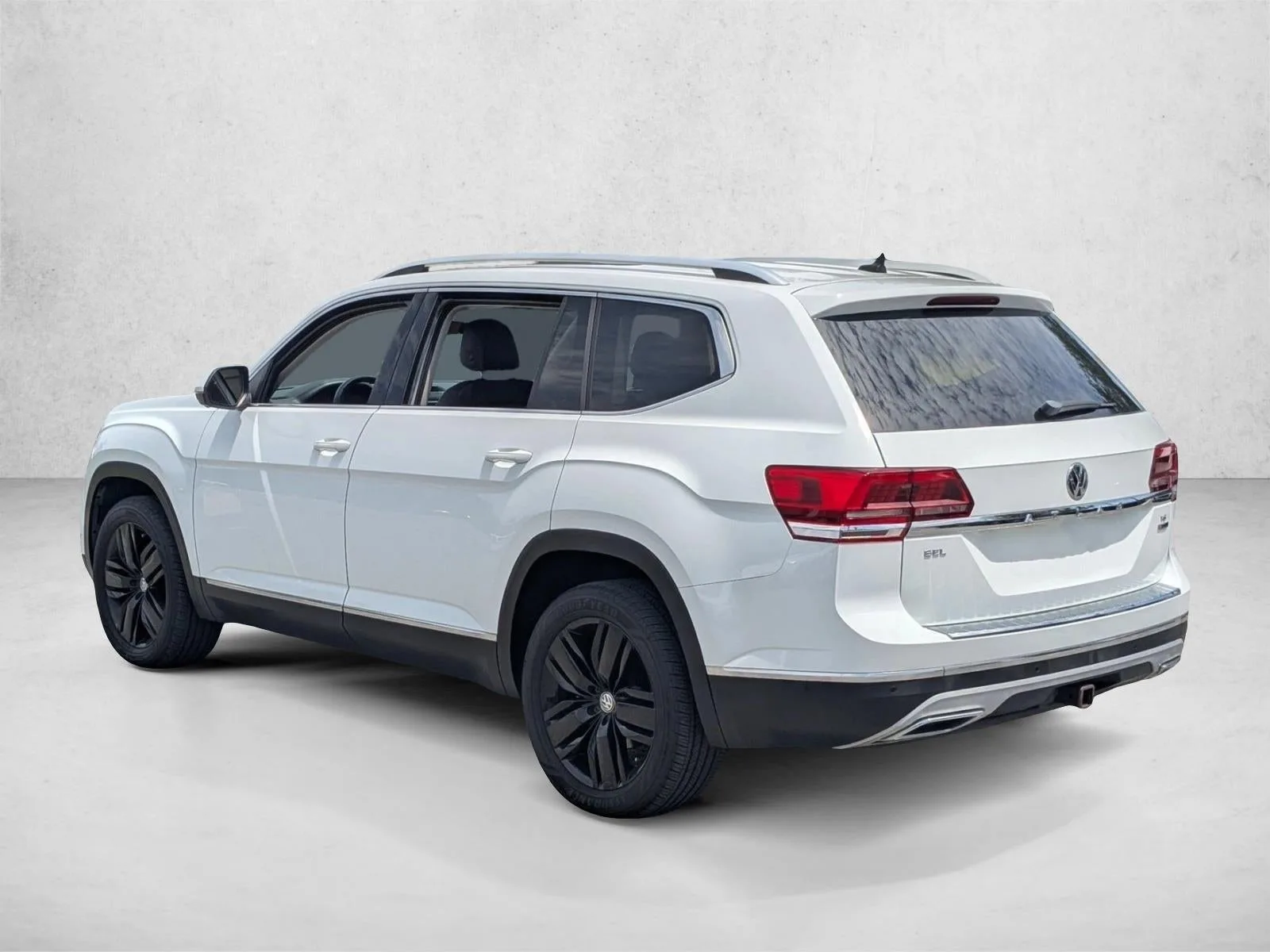 2018 Volkswagen Atlas 3.6L V6 SEL Premium 4MOTION photo 8