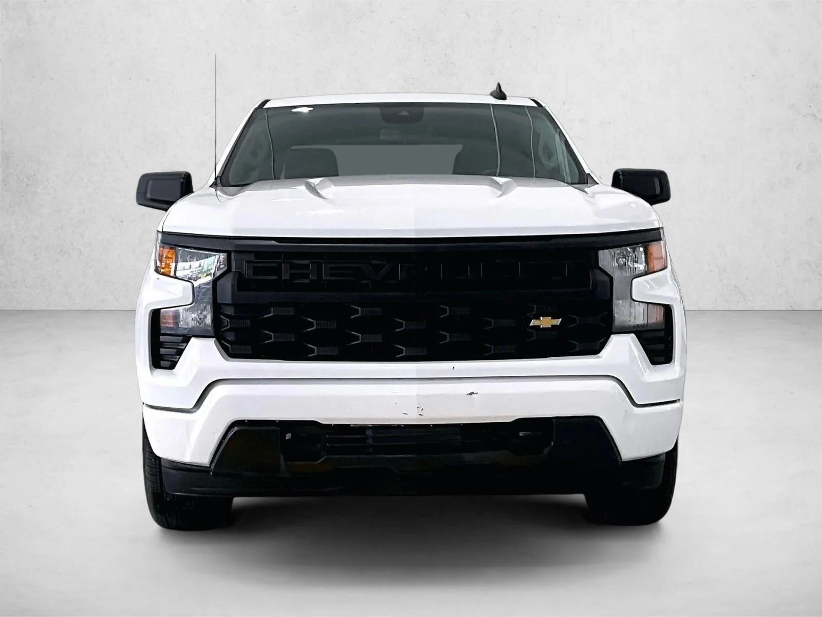 2023 Chevrolet Silverado 1500 Custom photo 3