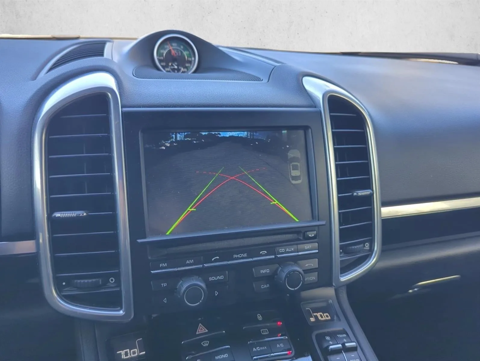 2012 Porsche Cayenne AWD 4dr S Hybrid photo 9