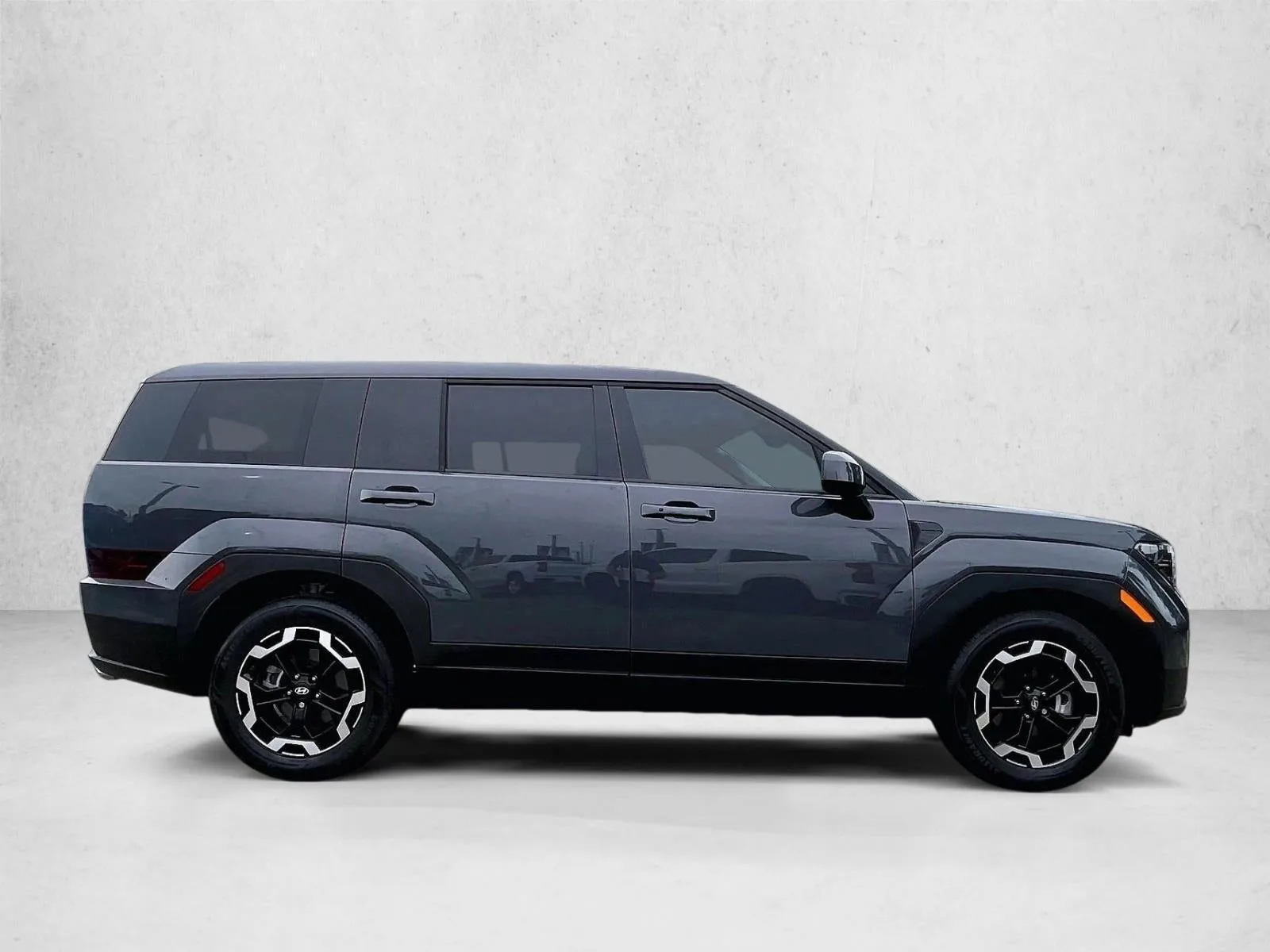 2025 Hyundai Santa Fe SE photo 5