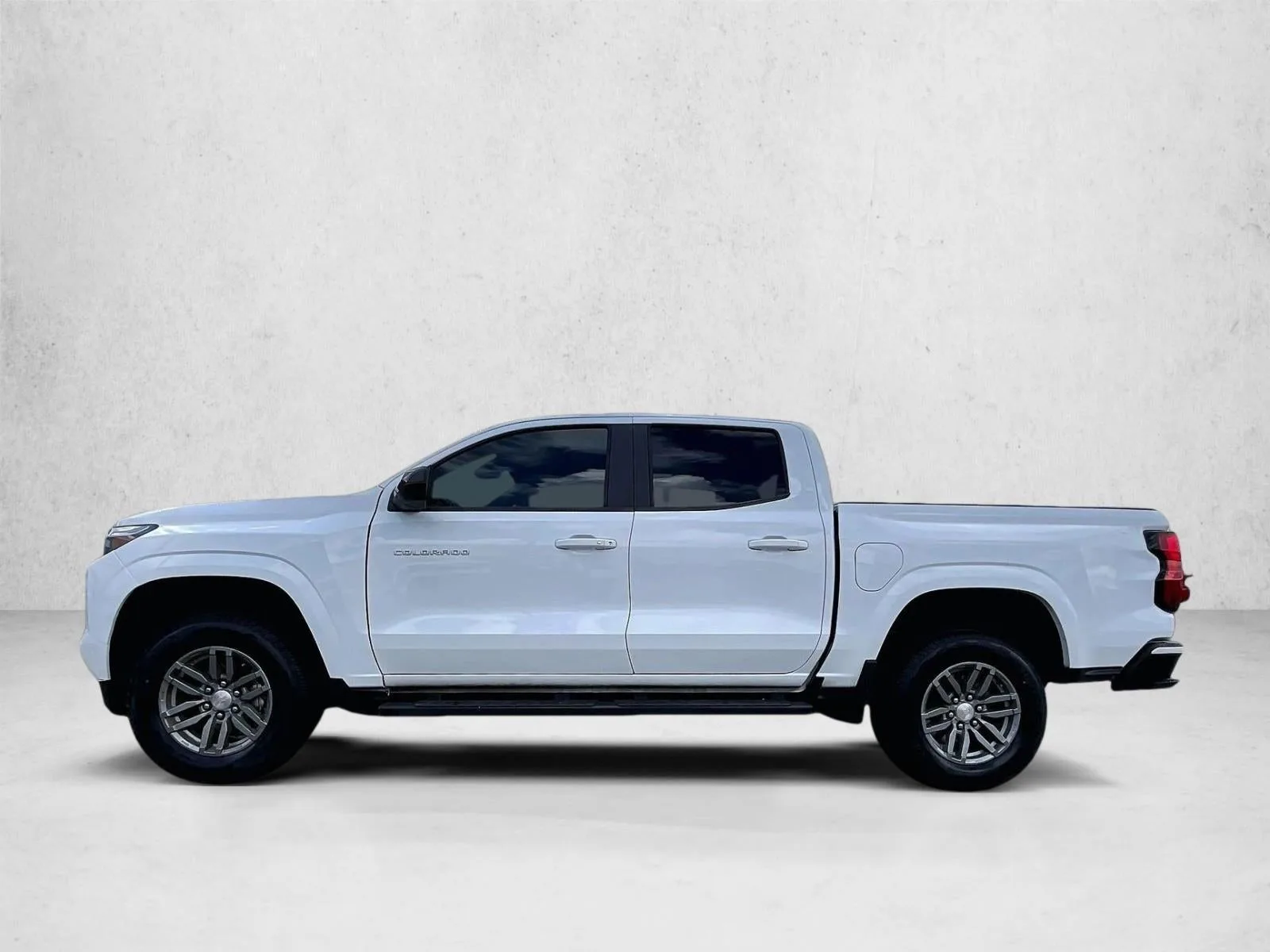 2023 Chevrolet Colorado 2WD LT photo 6