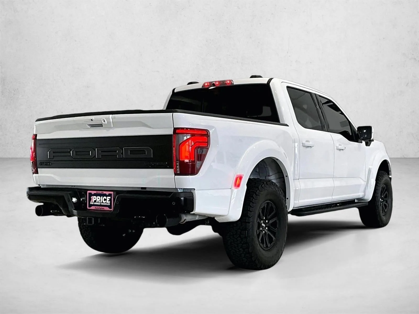 2024 Ford F-150 Raptor photo 2