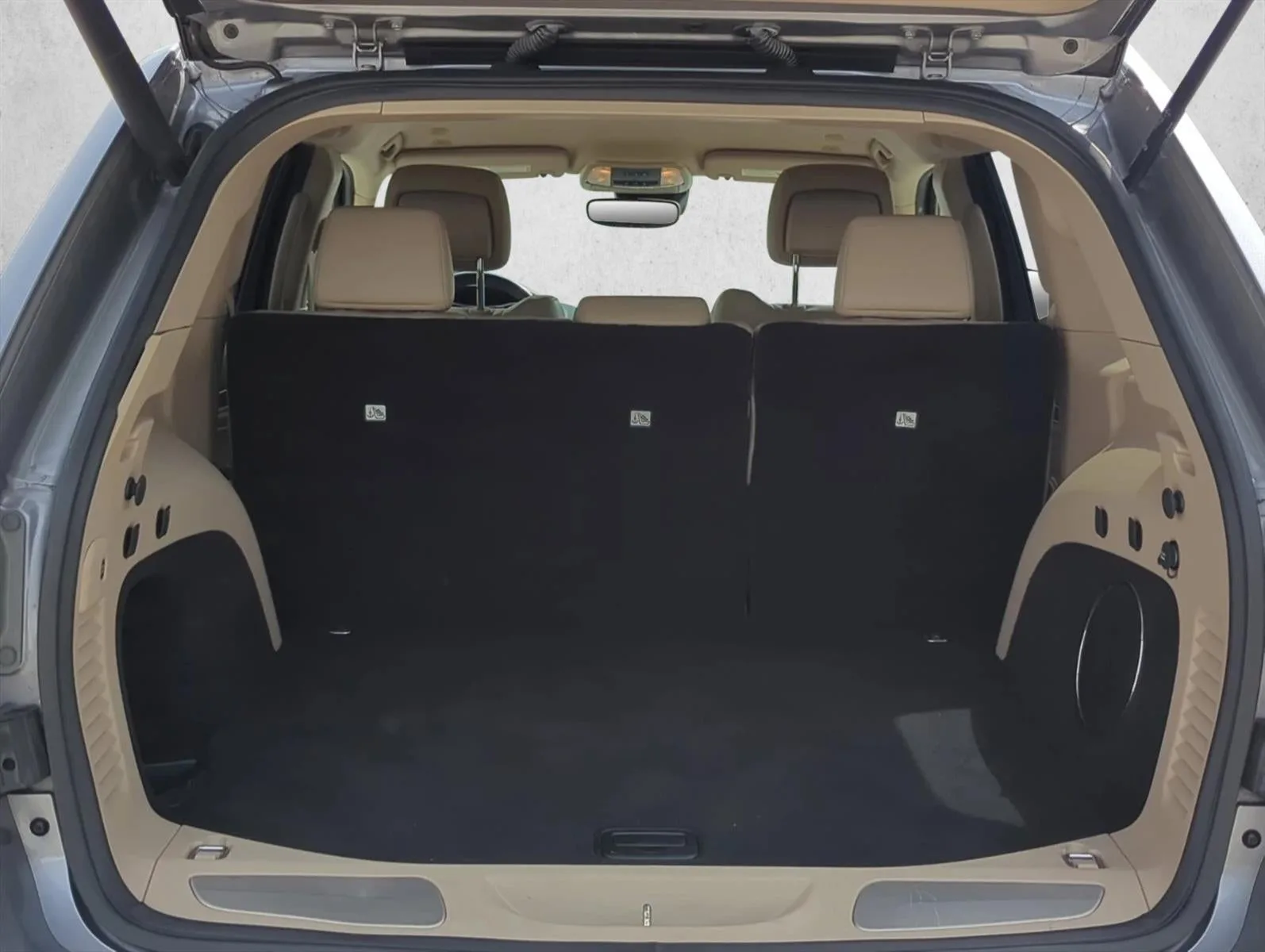 2019 Jeep Grand Cherokee Limited 4x2 photo 7