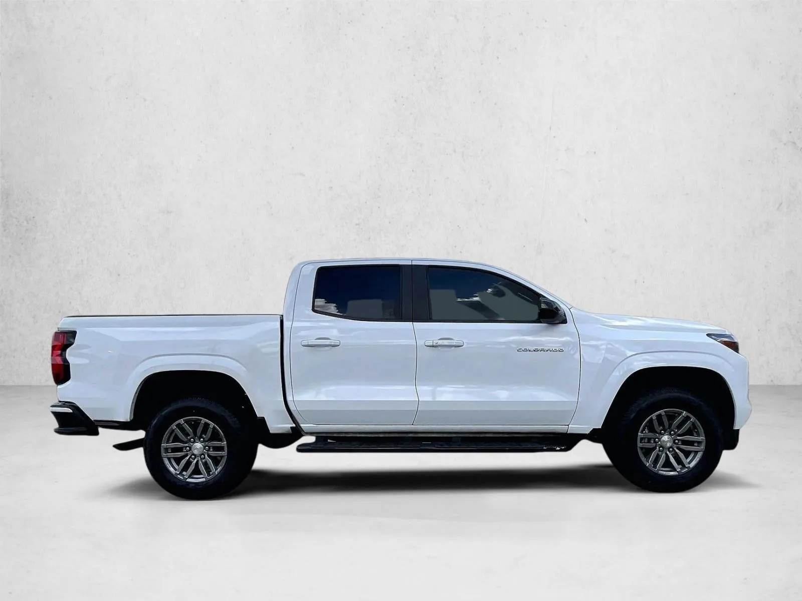 2023 Chevrolet Colorado 2WD LT photo 5
