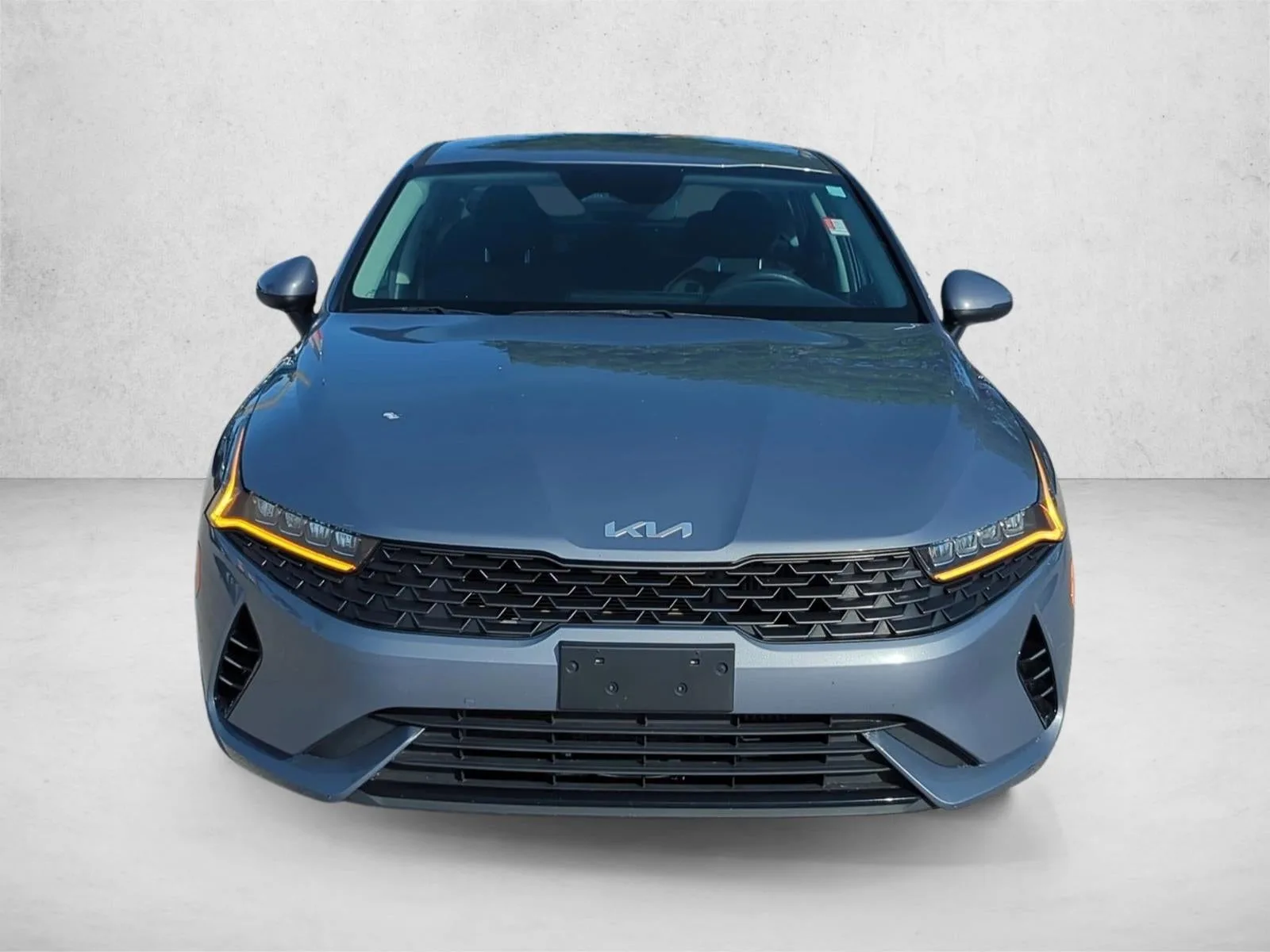 2022 Kia K5 LXS Auto FWD photo 2