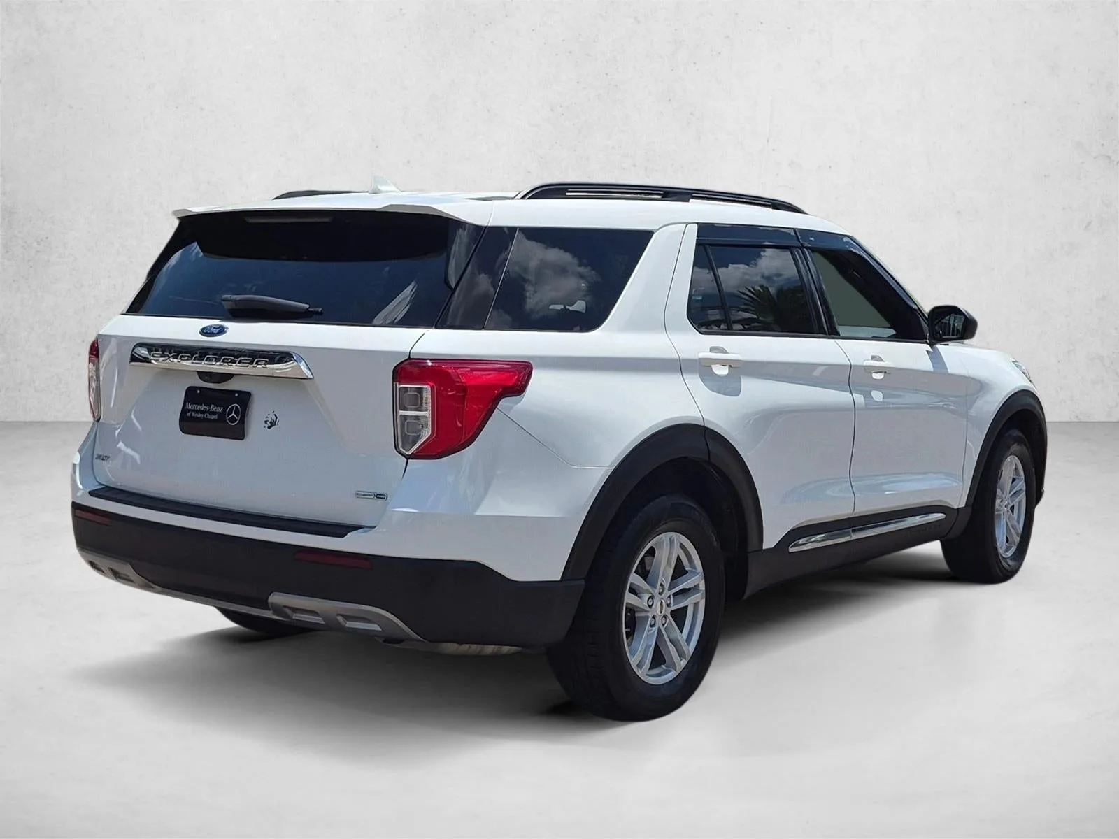 2020 Ford Explorer XLT 4WD photo 5