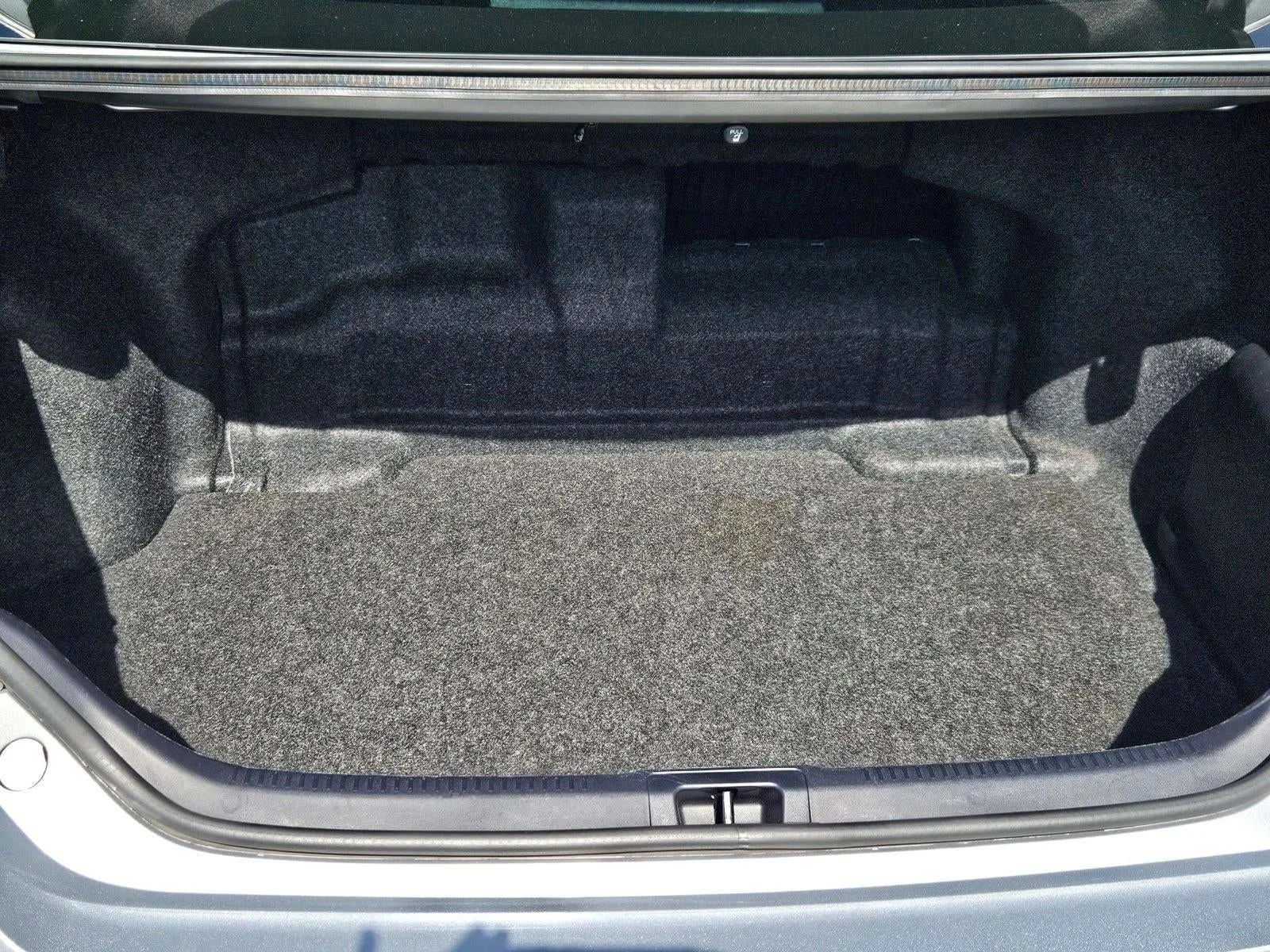 2017 Toyota Camry Hybrid XLE CVT (Natl) photo 6