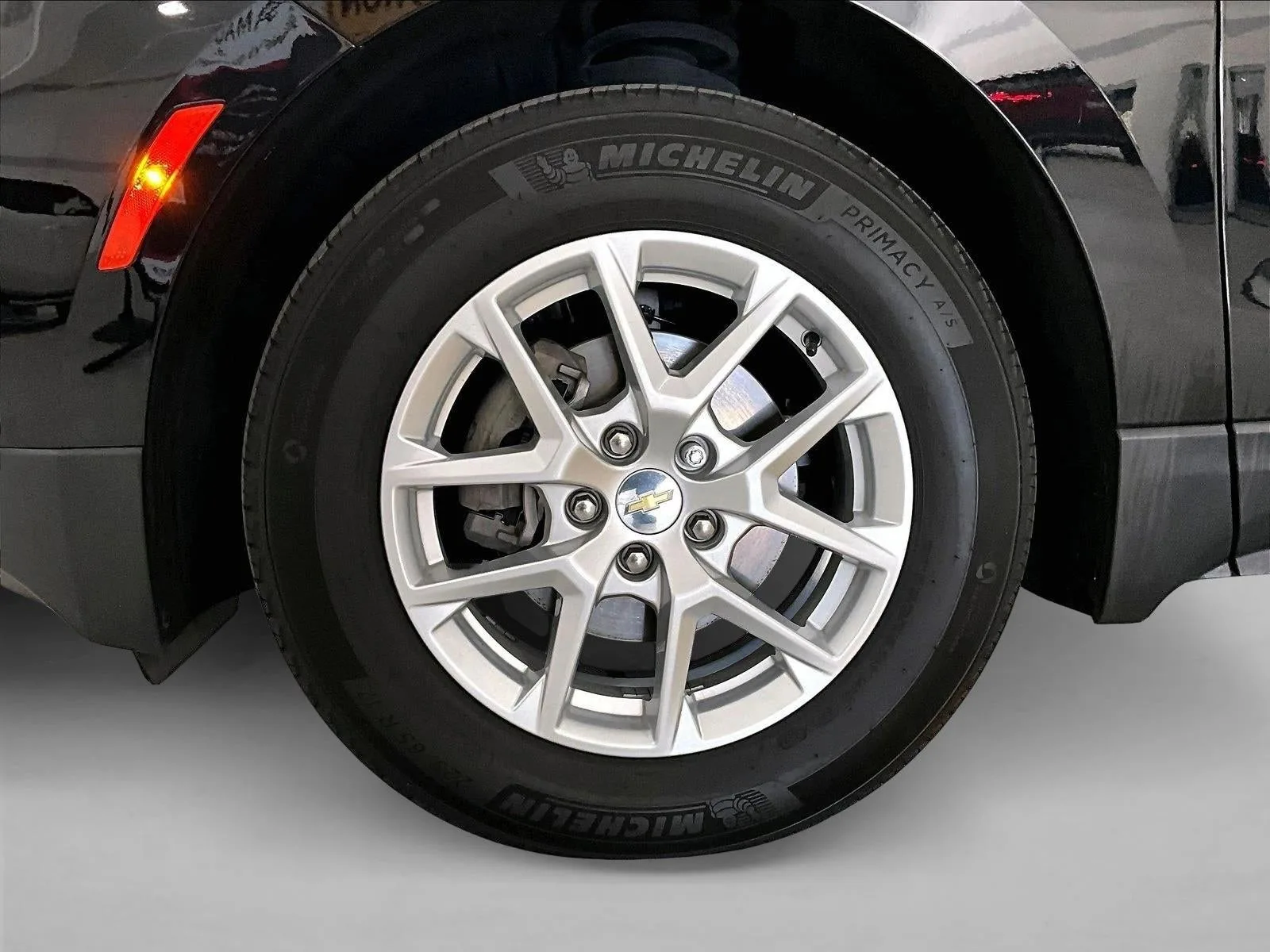 2023 Chevrolet Equinox LS photo 10
