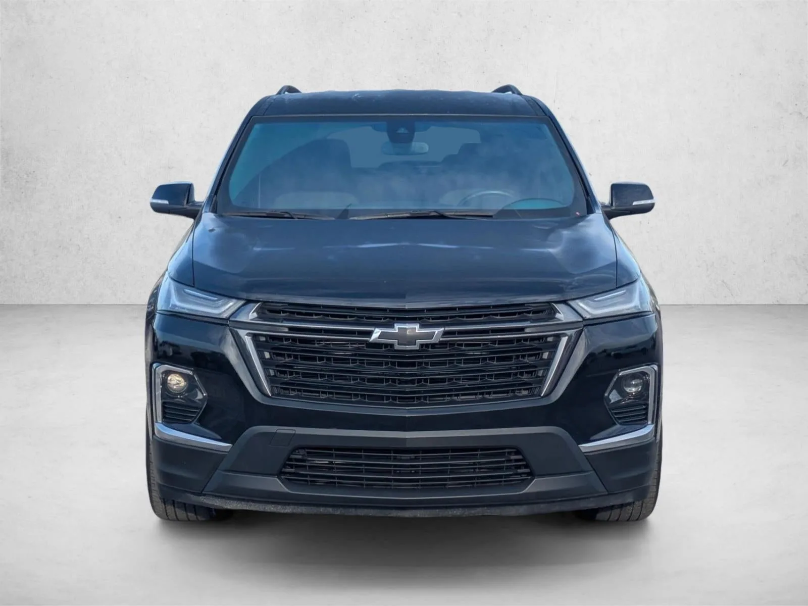 2023 Chevrolet Traverse LT Cloth photo 2