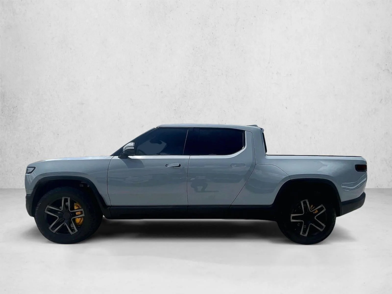 2022 RIVIAN R1T Adventure Package photo 6