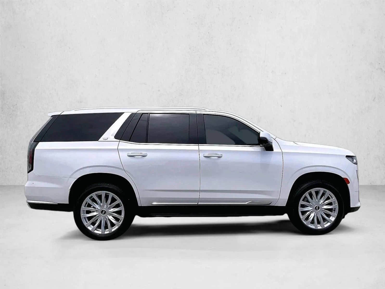 2022 Cadillac Escalade Luxury photo 5